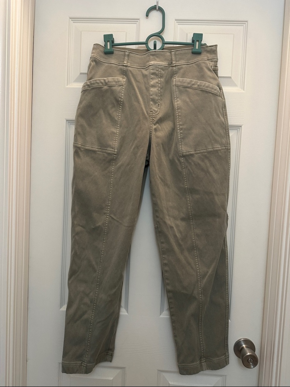 High-Waist Utility denim pants in Olive-Taupe